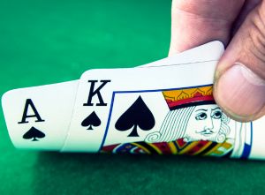 Guia Completo: Blackjack Online no Brasil - Regras, Estratégias e Onde Jogar